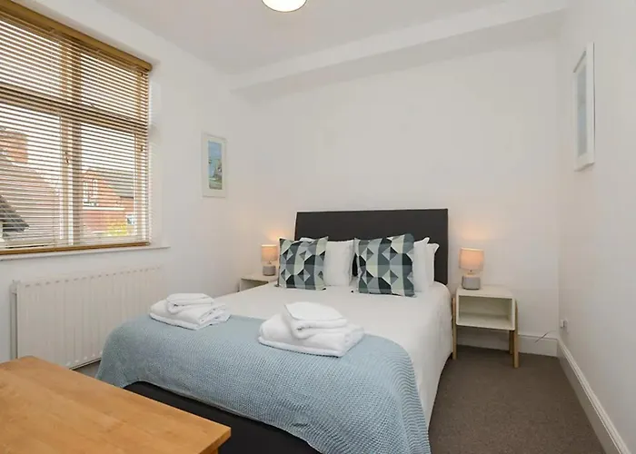 The Dagmar Grove Apartments